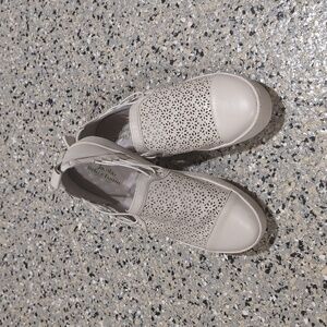 Jambu Erin Slipon Leather Sneakers